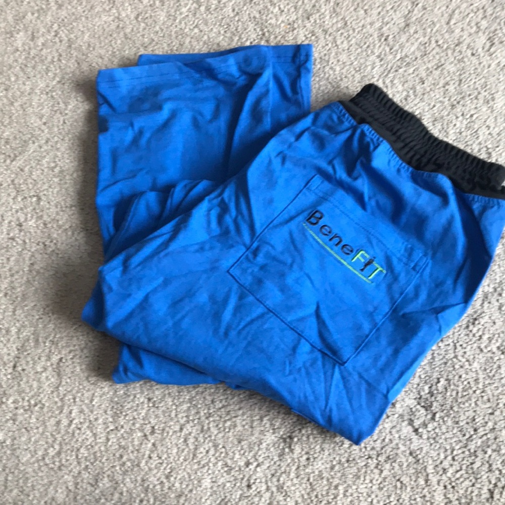 Benefit waterproof scrub pants